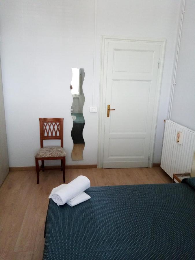 Binario 5 Bed & Breakfast Lucca Dış mekan fotoğraf