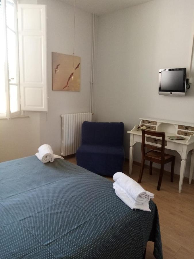 Binario 5 Bed & Breakfast Lucca Dış mekan fotoğraf